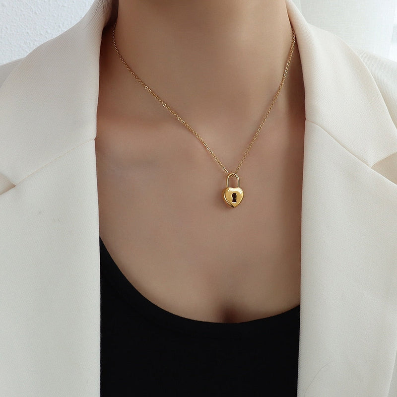 Minimalist Lock Pendant Necklace